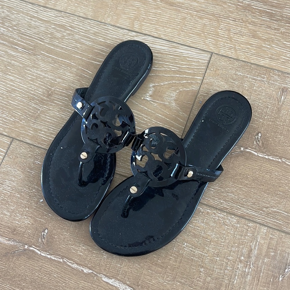 Tory Burch Black Patent Miller Thong Sandals